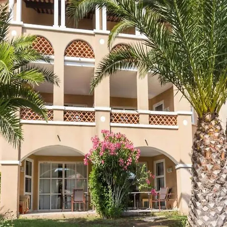 Comfort 1 Bedroom 4 People Apartment *